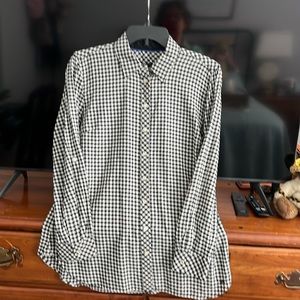 Talbot's Medium Petite Blouse EUC Easy Care